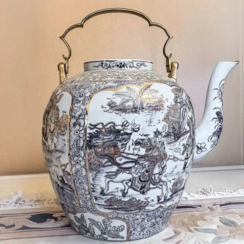 A-522 – Chinesische Porzellan-Teekanne mit Henkel